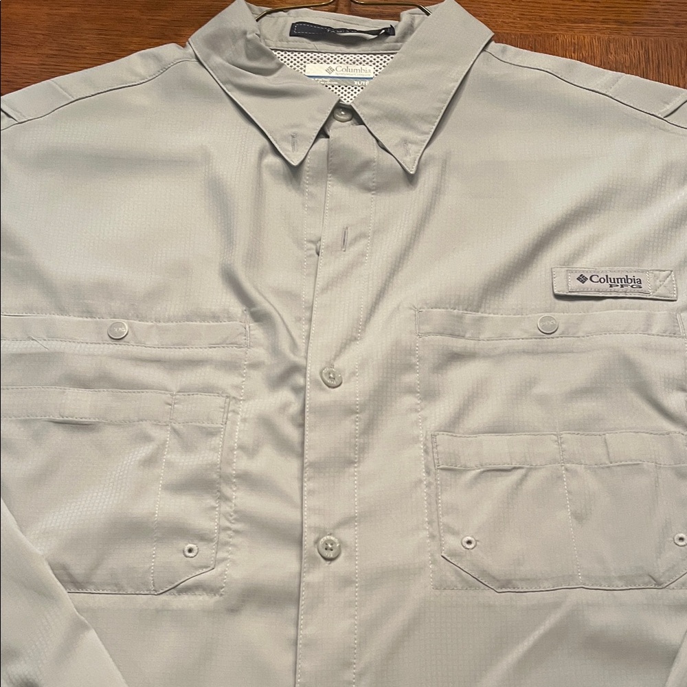 Columbia Light Gray Outdoor Shirt